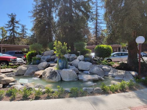 1044 Cabrillo Park Dr, Santa Ana CA  92701-4407 exterior