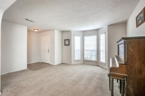 2423 Alcove Foster Ct, Fresno, TX 77545-8186