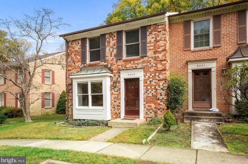 6249 Rathlin Dr, Springfield VA  22152-2169 exterior