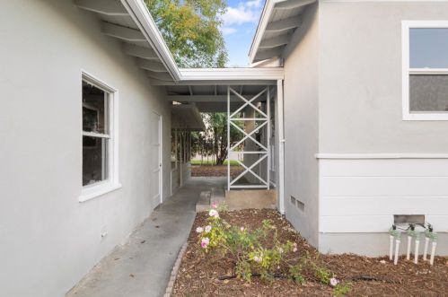 4765 Central Ave, Riverside CA  92506-2332 exterior