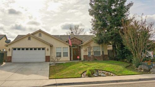 3633 Oak Ct, Visalia, CA 93292-7070