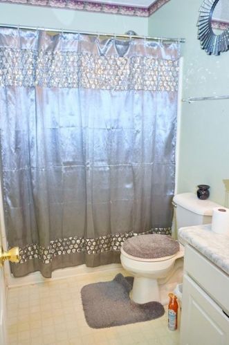 6746 Biscayne Blvd, Rex GA 30273-2245 exterior