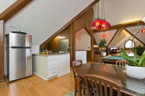 3236 Huelani Dr, Honolulu HI  96822-1233 exterior