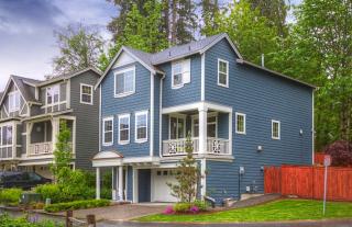17753 114th Ct, Redmond, WA 98052-2361