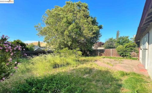 310 Lafayette Ave, Hayward, CA 94544-8212