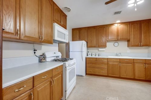 917 Ira Ct, Anaheim CA  92804-4007 exterior