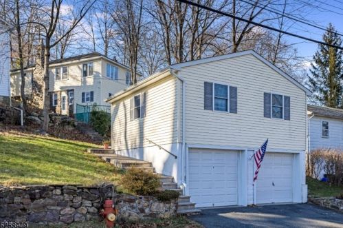 53 Cliffside Trl, Parsippany, NJ 07834-2007