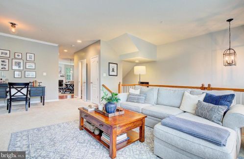 676 Highland Farms Cir, Gambrills, MD 21054-1065