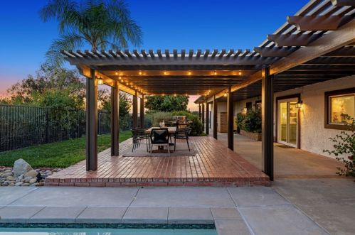 39386 Chaparral Dr, Temecula CA  92592-8822 exterior