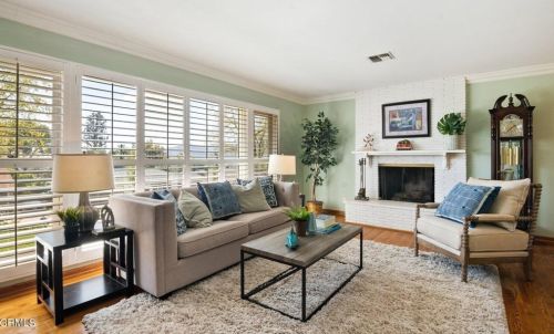 2347 Caracas St, Glendale CA  91214-3004 exterior