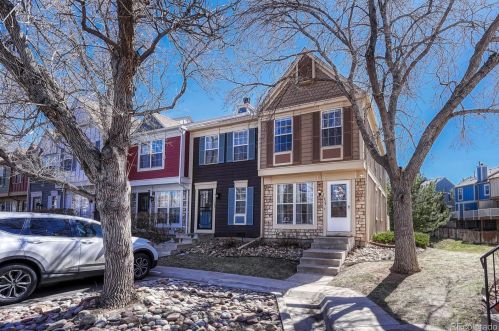 11925 Ford Dr, Aurora, CO 80012-3282