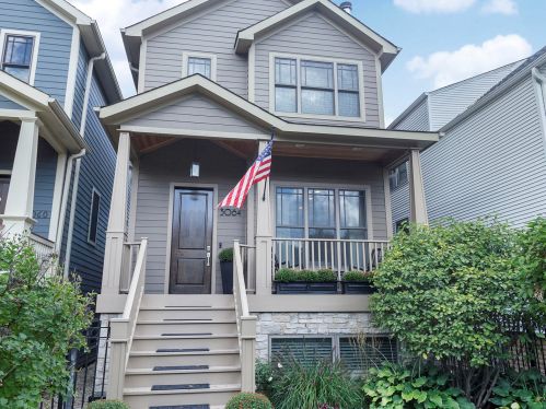 5064 Ravenswood Ave, Chicago, IL 60640-2723