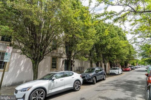 737 11th St, Philadelphia PA 19123-1920 exterior