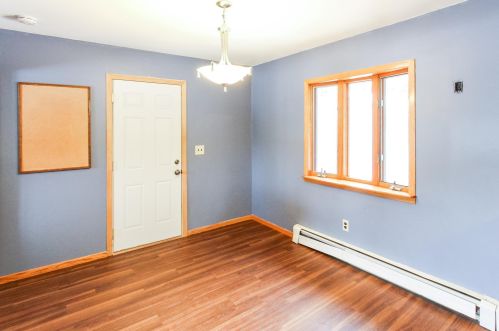 2126 Hillview Rd, Saint Paul MN  55112-1224 exterior