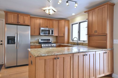 403 Maves Dr, Batavia, IL 60510-4302