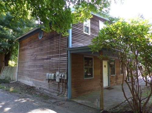 18 Railroad Ave, Richmond, RI 02892-1507