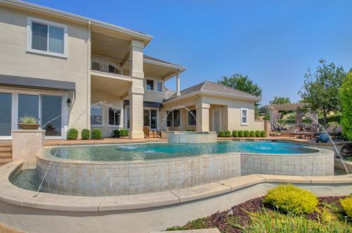 4560 Gresham Dr, Folsom, CA 95762-7638