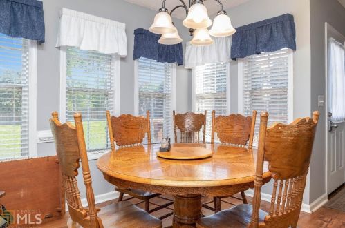 105 Melrose Creek Dr, Stockbridge GA  30281-2350 exterior