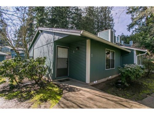 7930 Fanno Creek Dr, Portland, OR 97224-8154