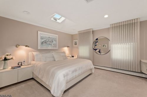 19 Trowbridge Dr, Dover NJ  07869-4519 exterior