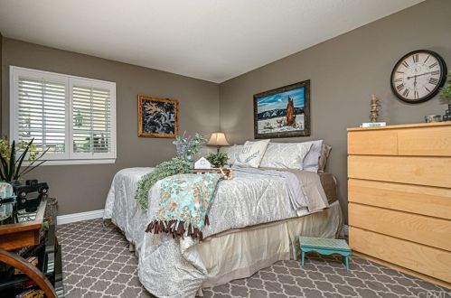 231 Summertree Rd, Anaheim CA  exterior