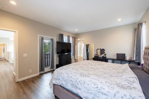 2190 Cherrywood Ln, Anaheim CA  92804-2490 exterior
