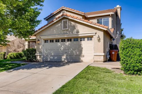 9879 Sorrentino Dr, Elk Grove, CA 95757-2833
