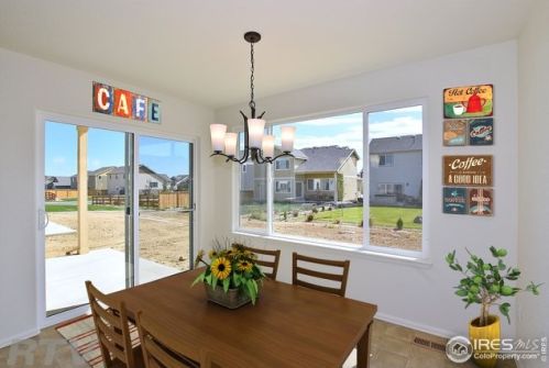 2737 Sapphire St, Loveland CO 80537-2024 exterior