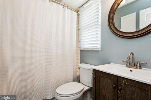 312 Arundel Bch Rd, Severna Park MD 21146-3312 exterior