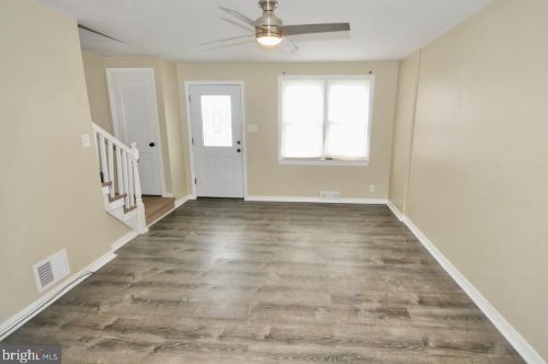 348 Cooper Ave, Camden NJ  08107-2110 exterior