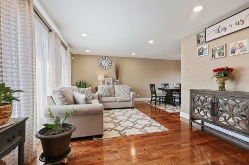 762 Lisson Grv, Mokena, IL 60451-9563