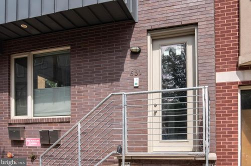 631 12th St, Philadelphia PA  19147-1831 exterior