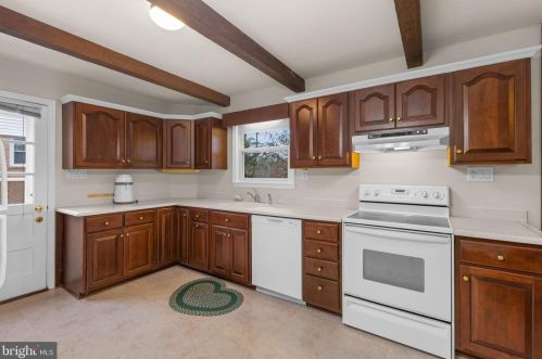 12336 La Plata St, Silver Spring MD 20904-1809 exterior