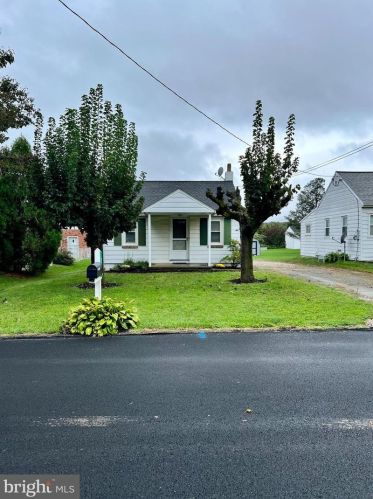 74 Claire Ave, York, PA 17406-1006