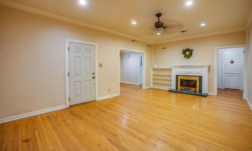 4320 Locke Ave, Fort Worth, TX 76107-5411