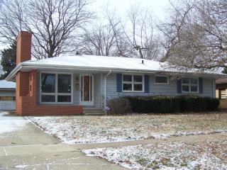 95 Radcliff Rd, Springfield, IL 62703-4417