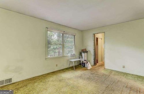 4132 Haverhill Dr, Atlanta GA  30342-3818 exterior