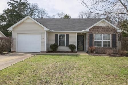 1232 Ballater Dr, Murfreesboro, TN 37128-7555