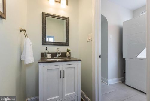 1914 12 St, Philadelphia PA 19148-2210 exterior