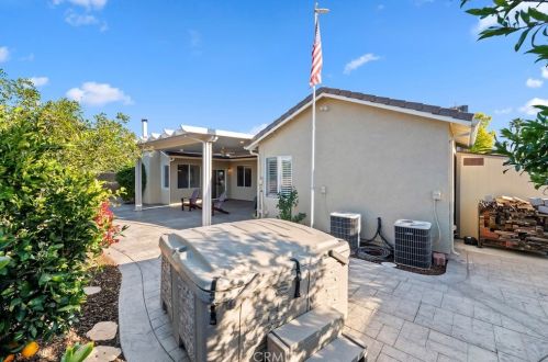 17617 Cedarwood Dr, Riverside CA  92503-7038 exterior