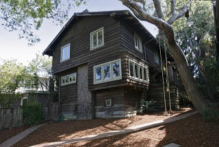 2834 Forest Ave, Berkeley, CA 94705-1309