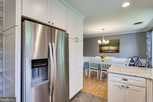 909 Roswell Dr, Silver Spring MD 20901-2128 exterior