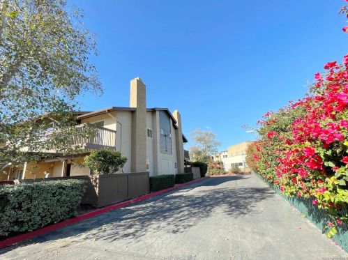 221 Westlake Dr, San Marcos, CA 92069-2772