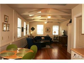 8 Newtown Ter, Norwalk, CT 06851-3021