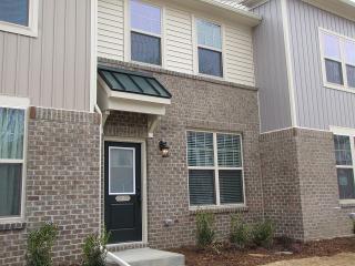 37 Pocono Dr, Durham NC  27705-2869 exterior
