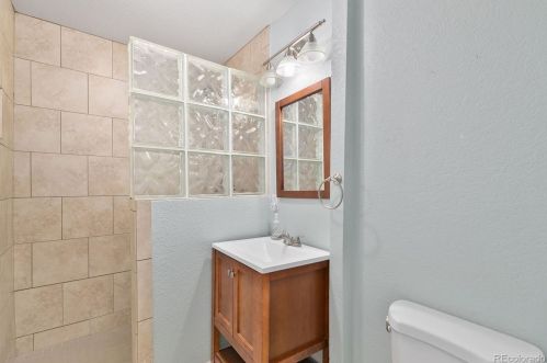 918 Lipan St, Denver CO  80204-3912 exterior