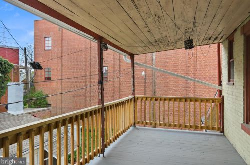 216 Carlisle St, Hanover PA 17331-2448 exterior