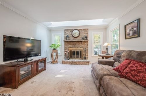 29 Phyllis Pl, Dover NJ  07869-4609 exterior