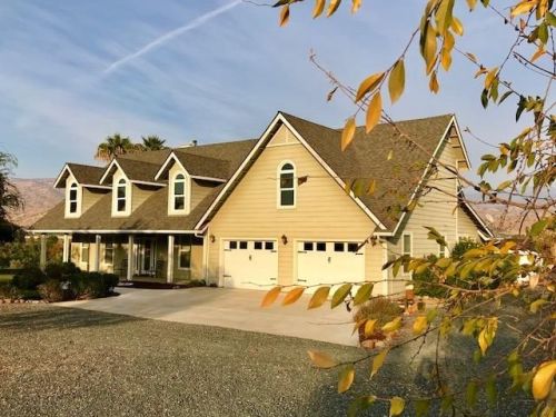 32033 Pleasant Oak Dr, Springville, CA 93265-9373