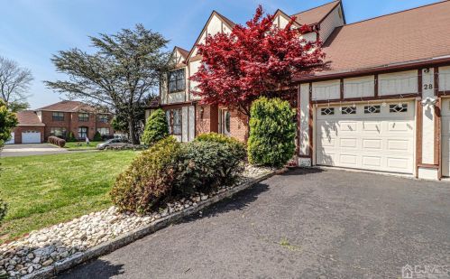 28 Ellison Ave, Edison, NJ 08820-1670